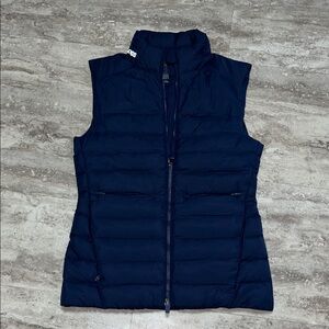 Figs Technical hoodedPerformance Outerwear in Dark Blue XS